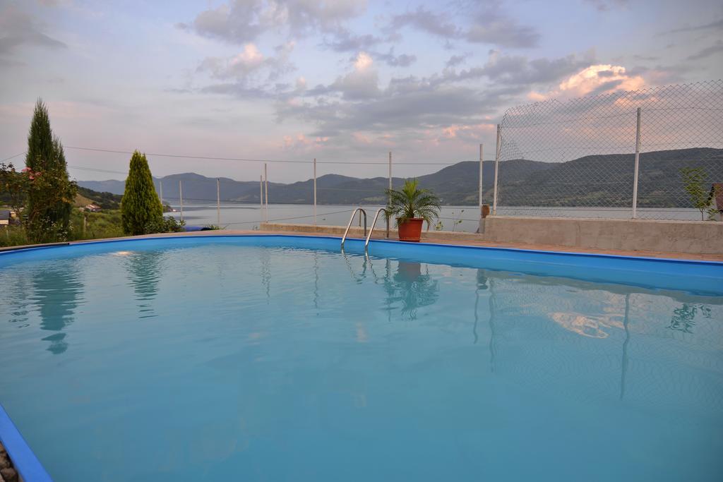 Hotel Casa Marina à Ieşelniţa Extérieur photo