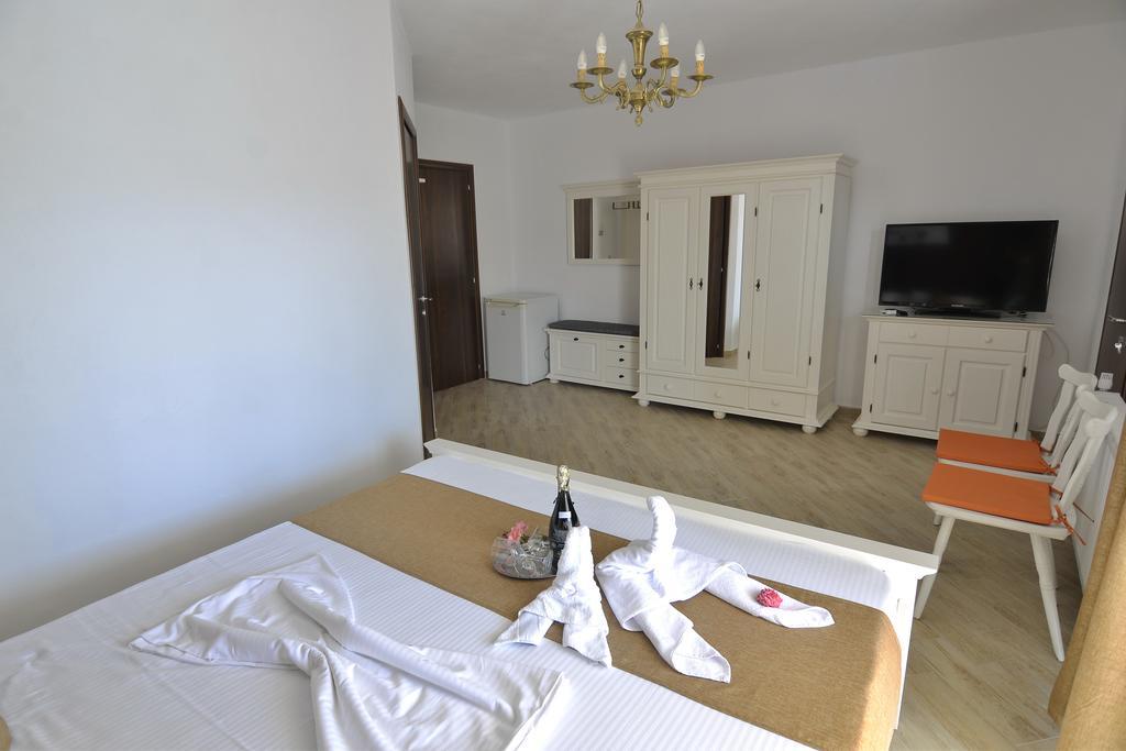 Hotel Casa Marina à Ieşelniţa Extérieur photo