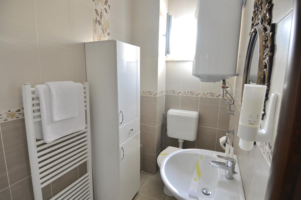 Hotel Casa Marina à Ieşelniţa Extérieur photo
