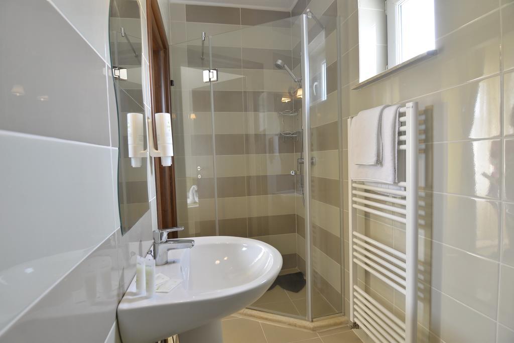Hotel Casa Marina à Ieşelniţa Extérieur photo